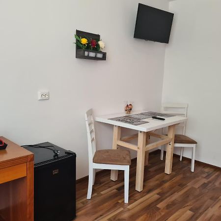 Luca'S Studio 3 ,Close To Therme Bucharest, Airport Otopeni บาโลเตชติ ภายนอก รูปภาพ