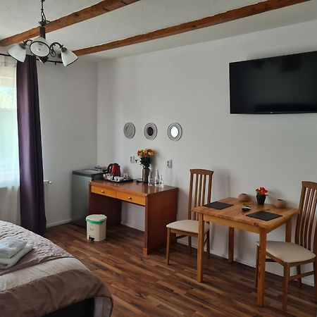 Luca'S Studio 3 ,Close To Therme Bucharest, Airport Otopeni บาโลเตชติ ห้อง รูปภาพ